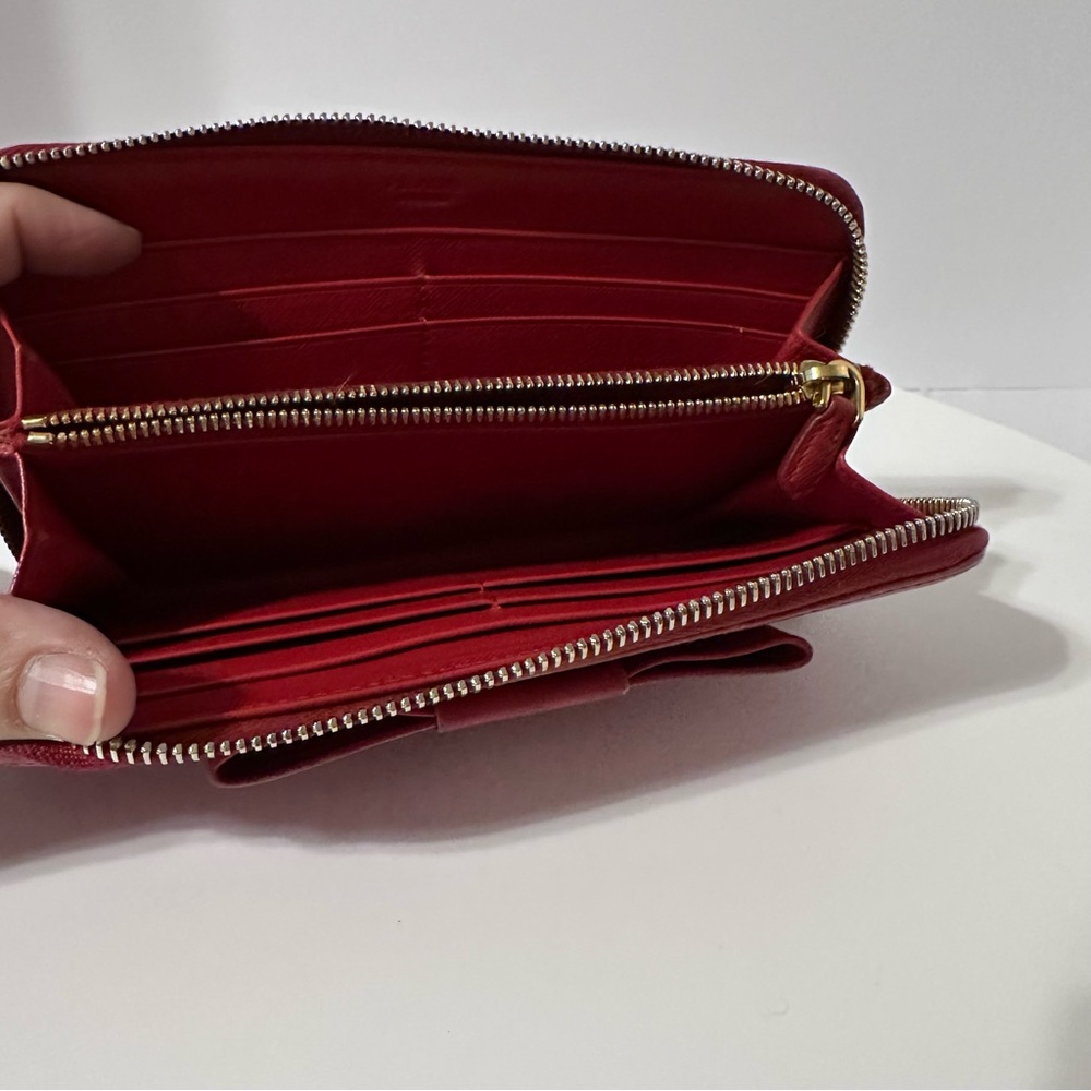 Fair Condition Prada wallet orangey/redish needs some work - Picture 6 of 14